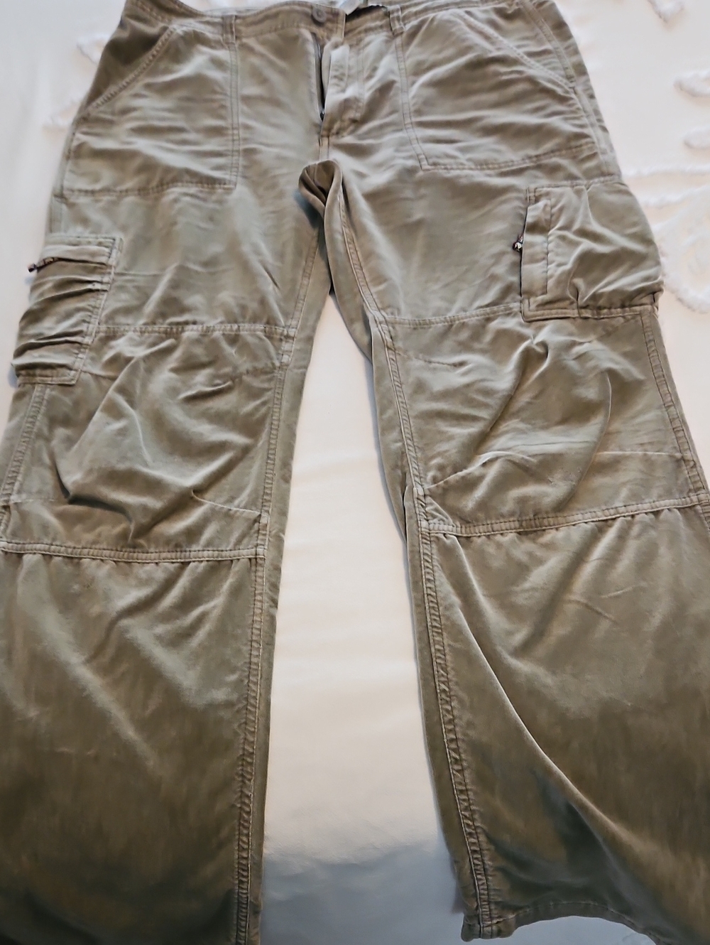 Woman's Olive Cargo Pants - Durable Utility Style